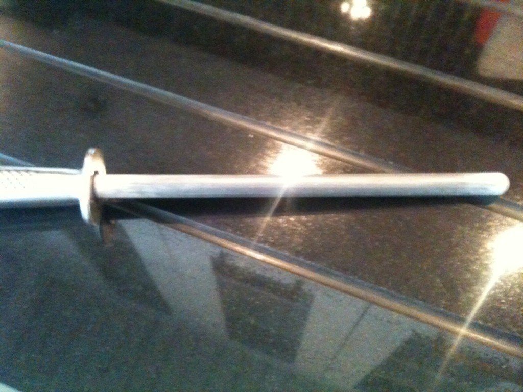 Keramiskt skärpstål innan rengöring rengör keramiskt skärpstål bild 1